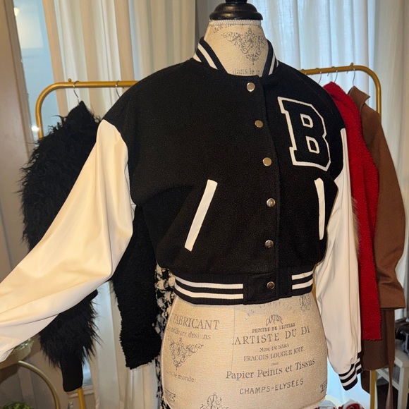 Love Tree Jackets & Blazers - Love Tree Black & White Varsity Jacket B letterman snap closure bomber cropped S